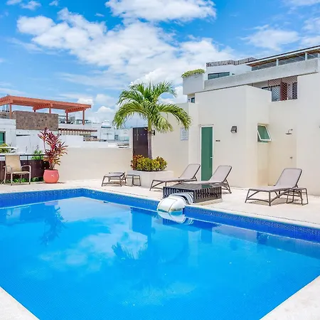 New Tropical Vibe Condo With Roof Pool Beach 3 Blks